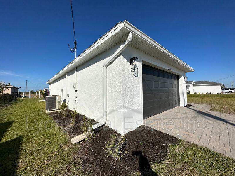 2604 Nw 8th Pl - Photo 2 of 18