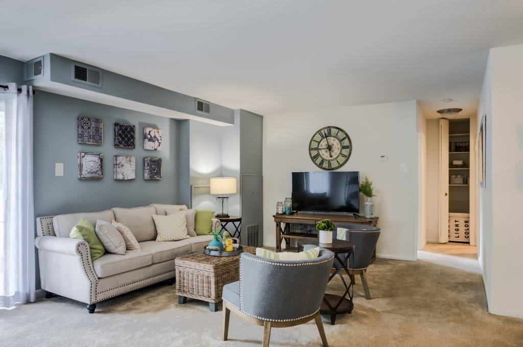 Main Street Apartment Homes - Photo 5 of 23