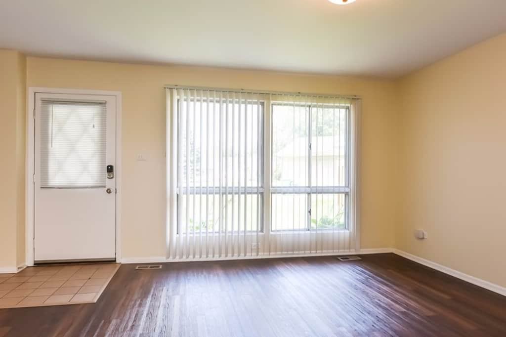 966 Copley Ln - Photo 2 of 17