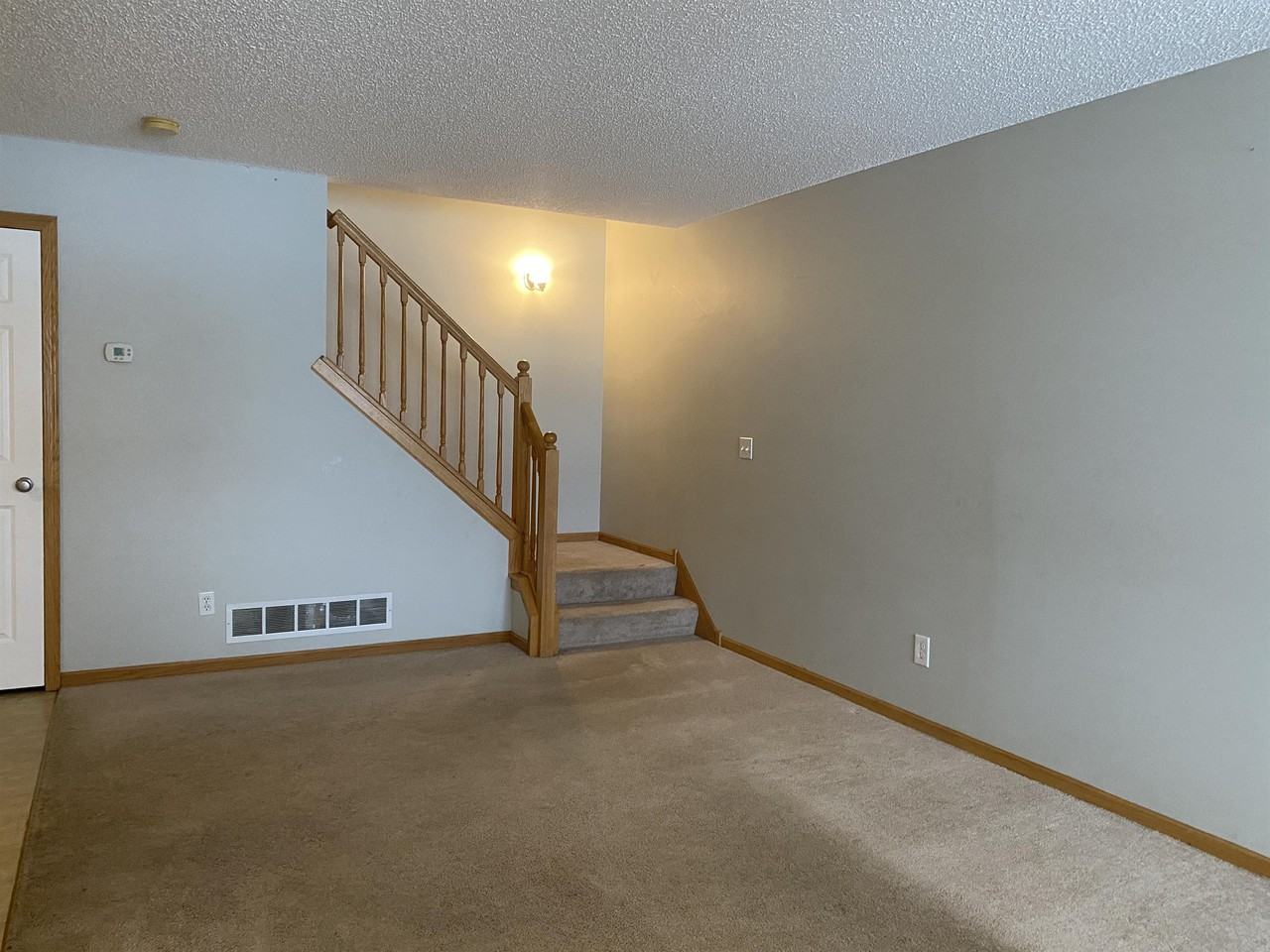 860 Independence Dr #1 - Photo 4 of 26