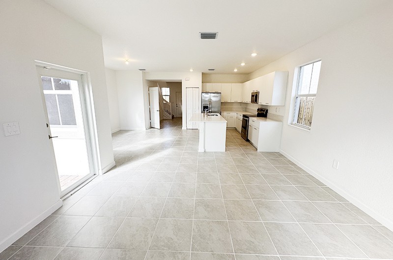 2352 Nw 125th St #1 - Photo 5 of 31
