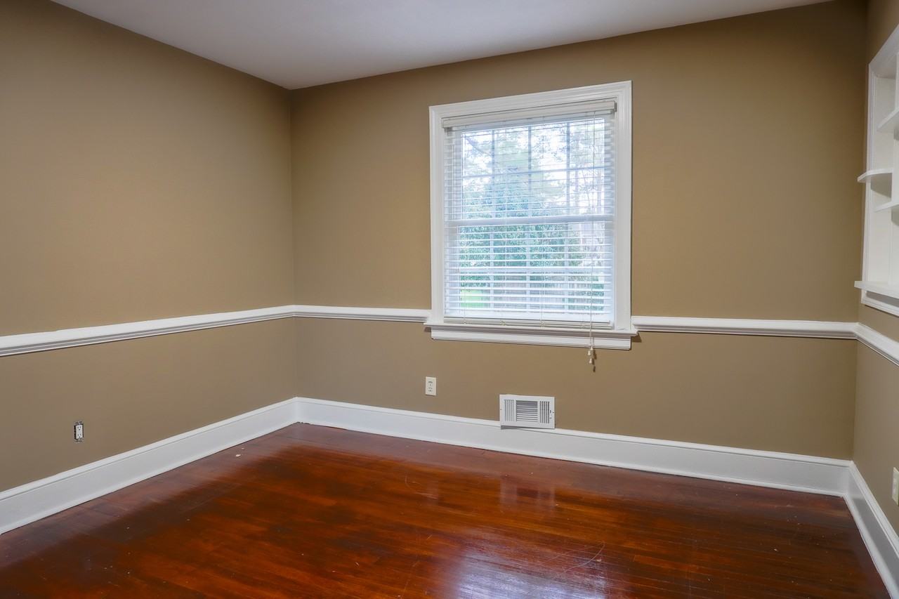 8803 Turnbull Ave #1 - Photo 5 of 13