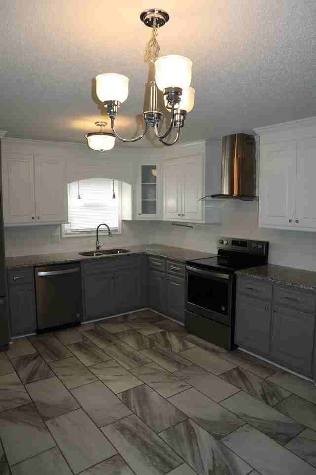 105 Wildwood Dr #1 - Photo 5 of 14