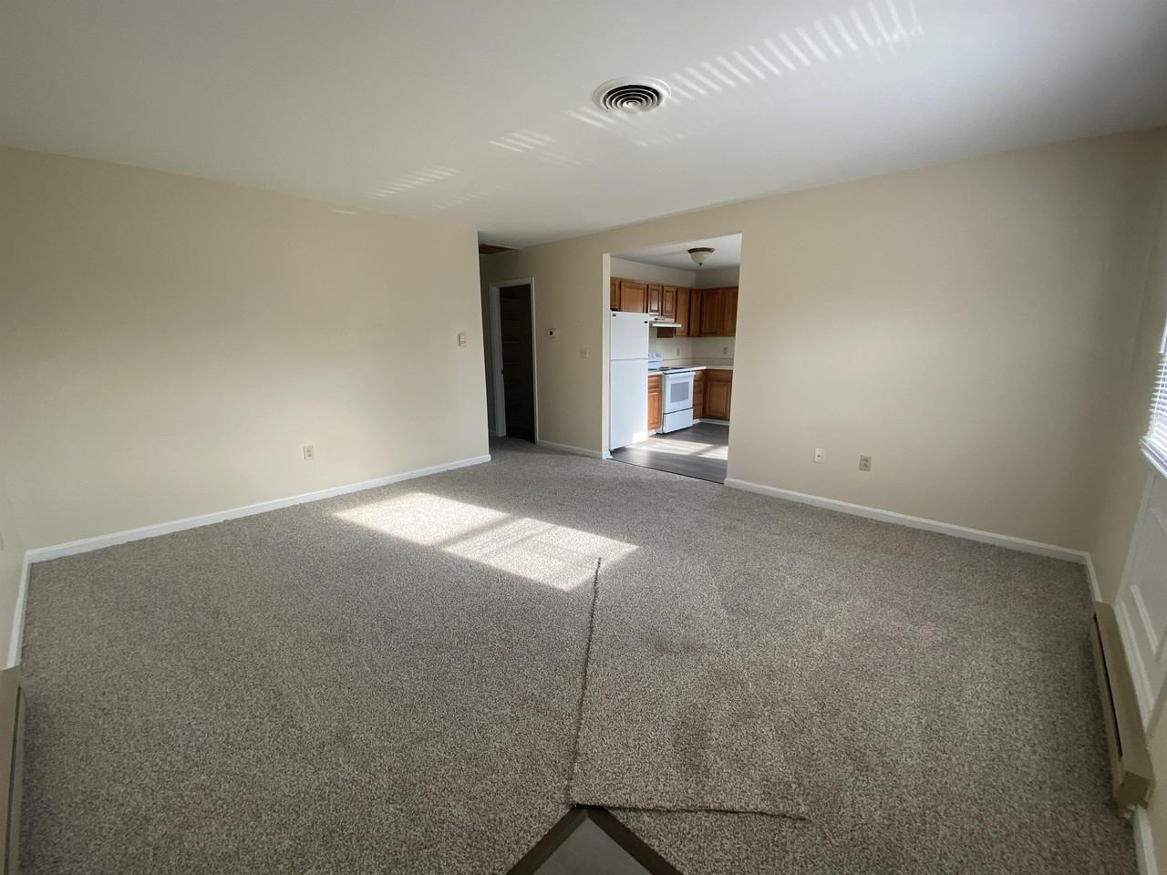 700 Thomas Lane - CUnit C #C - Photo 4 of 12