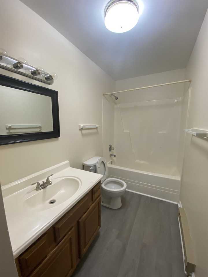700 Thomas Lane - CUnit C #C - Photo 7 of 12