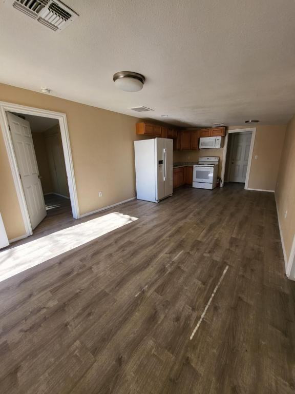 3795 E Lum Ave - Photo 2 of 11