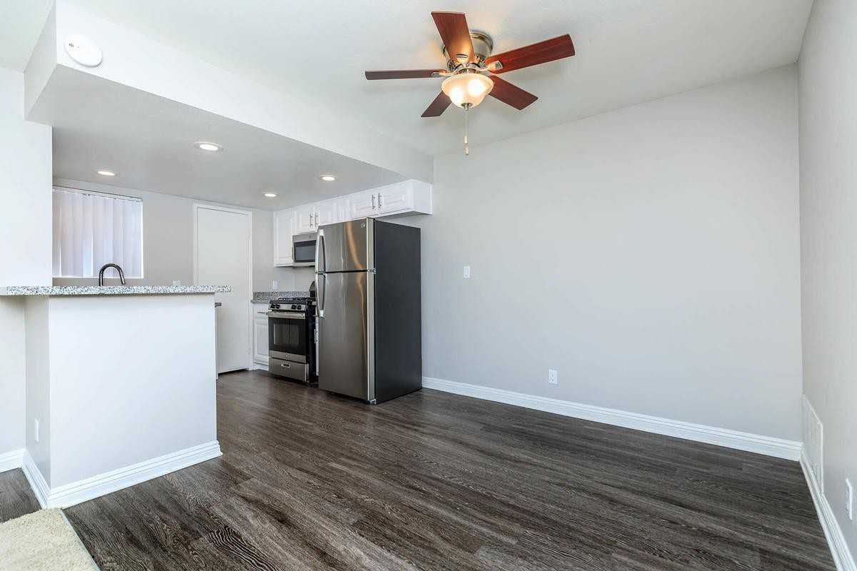 23855 Arroyo Park Dr - Photo 6 of 14