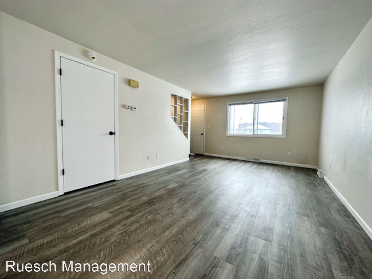 1186 Scheuring Rd - Photo 3 of 25