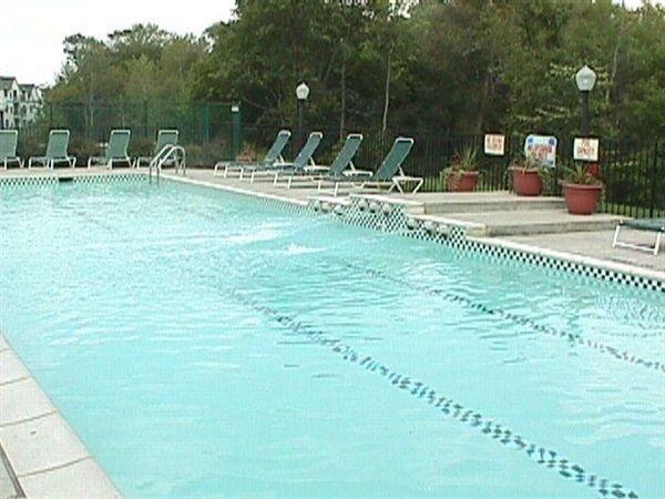 Indian Lake Village Apartments - Photo 3 of 8