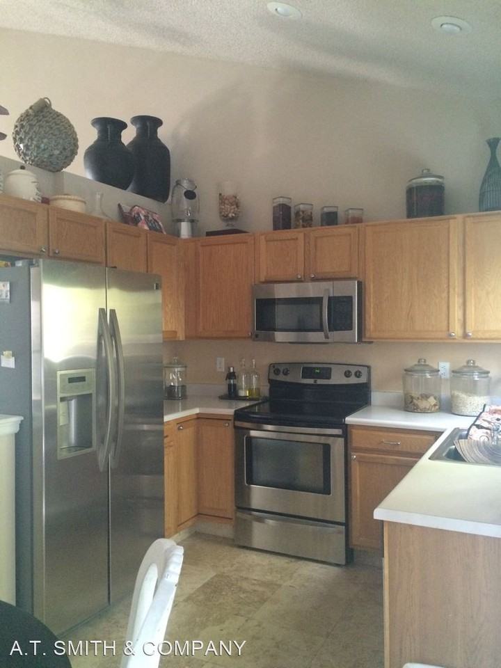 12675 Davis St - Photo 3 of 9