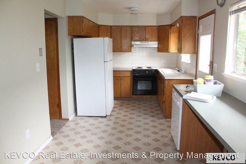 2424-2426 Clearview Ave - Photo 3 of 9