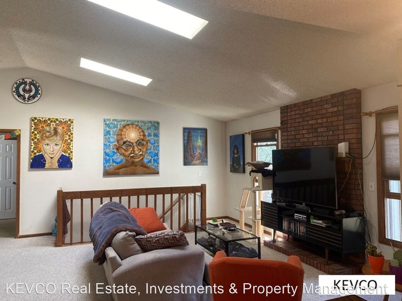 1613 Trailwood Dr - Photo 3 of 25