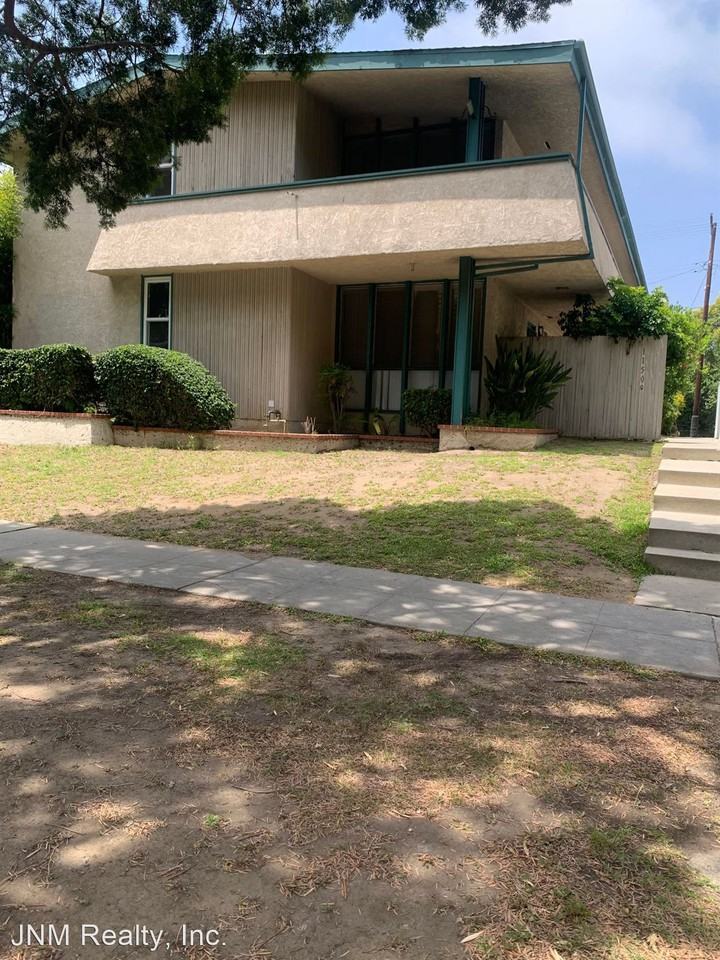 11509 Venice Blvd - Photo 3 of 7