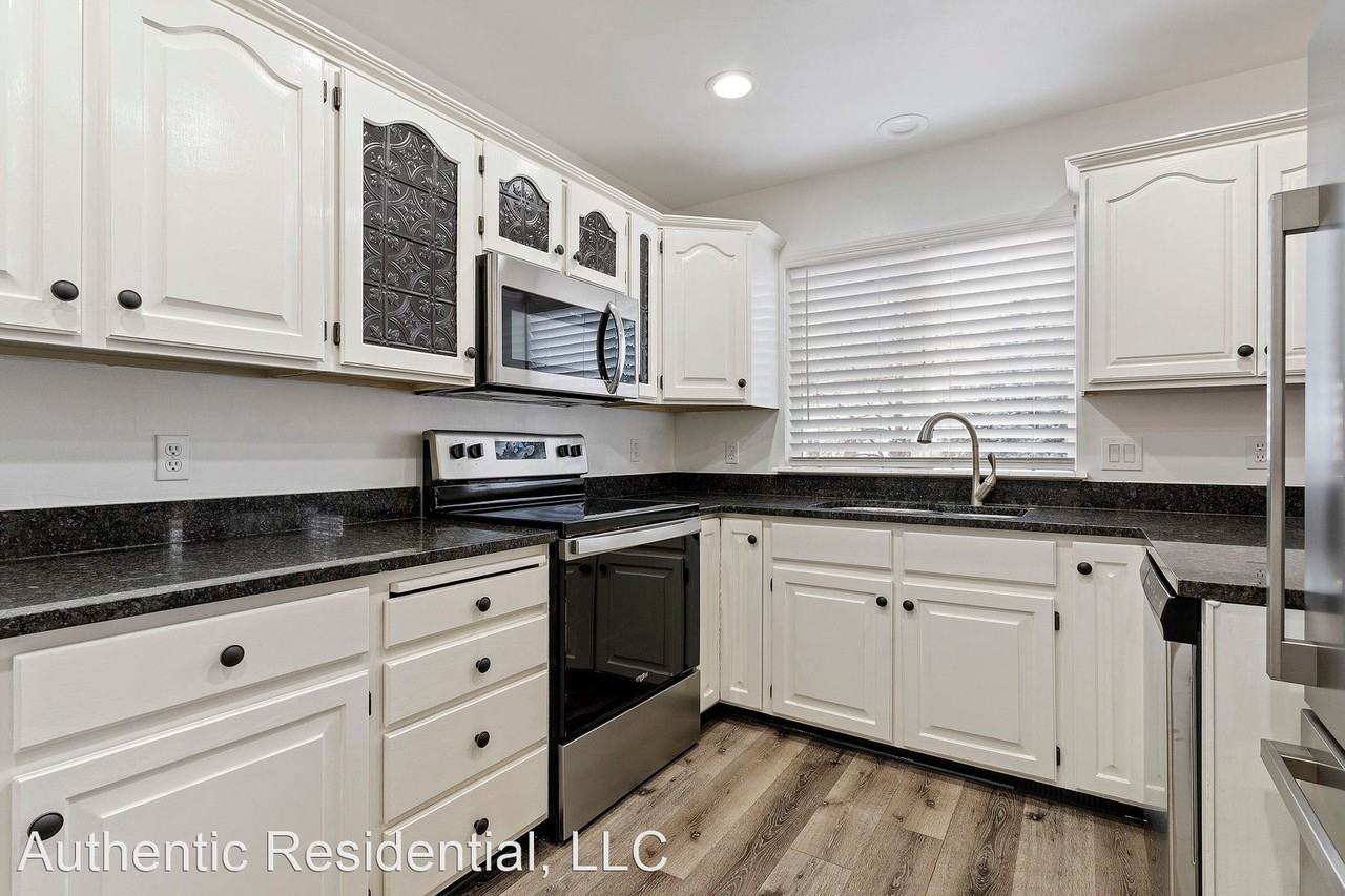 617 N 1050 W - Photo 2 of 14