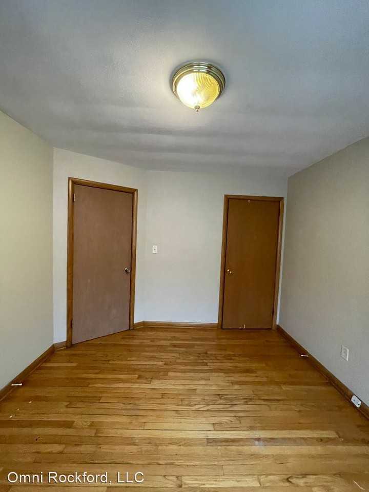 2206, 2210, 2214 Auburn Street - Photo 3 of 8