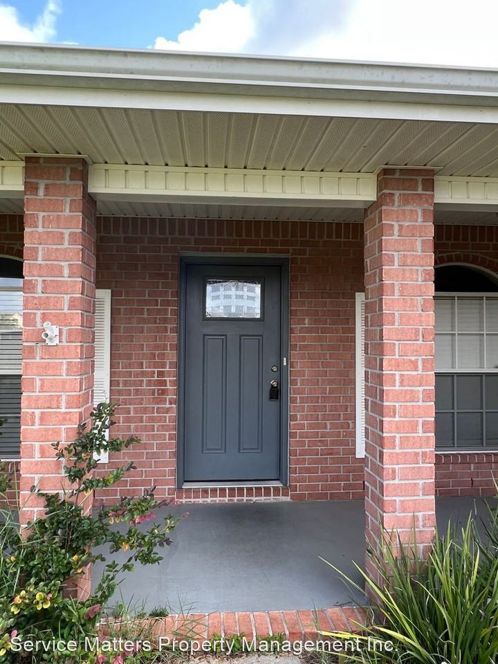 5180 Rosewood Creek Dr - Photo 3 of 40