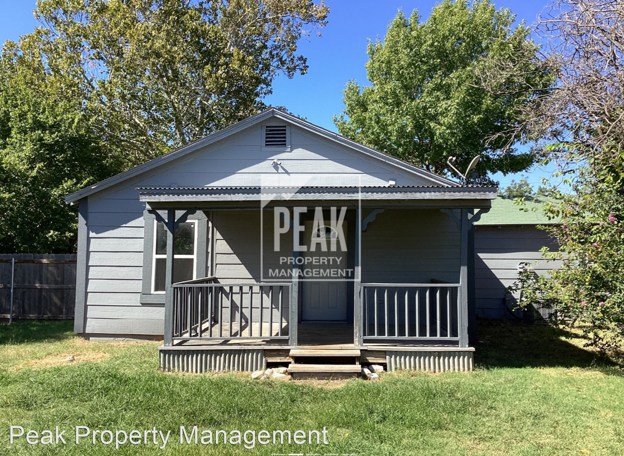 832 N Avenue A - Photo 2 of 6