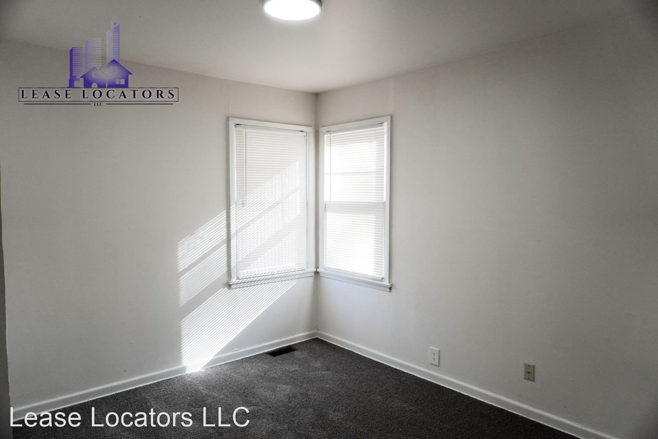 2303 S Belmont St - Photo 3 of 8