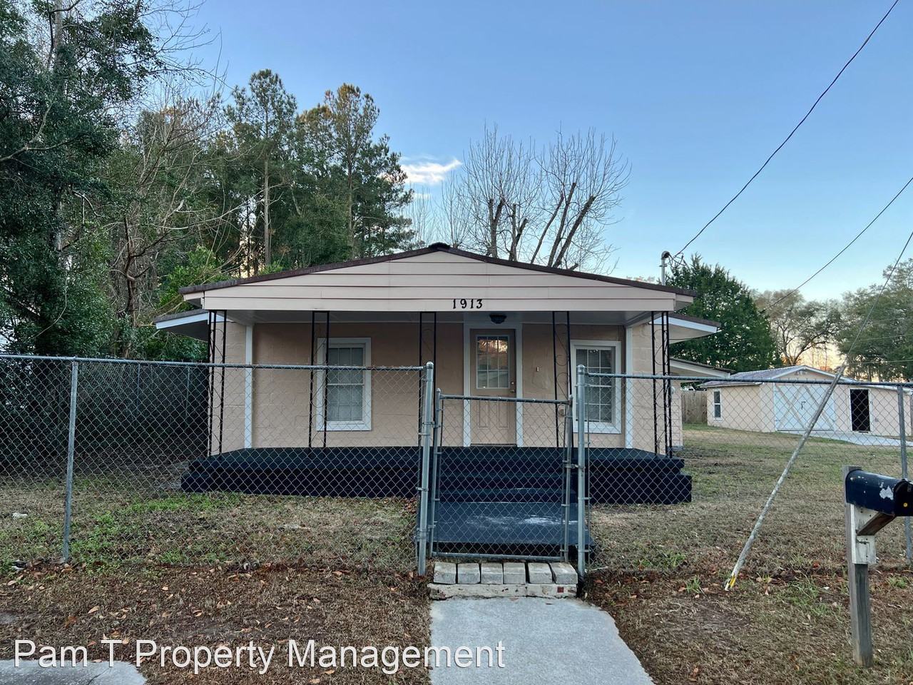 1913 Cowan Ave, Savannah, GA 31405 2 Bedroom House for 1,465/month