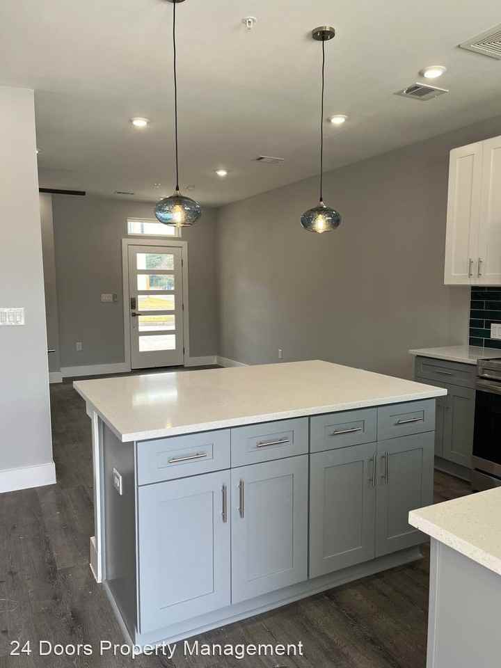 3146 Forest Park Blvd Apartments in Byers Mccart, Fort Worth, TX 76110