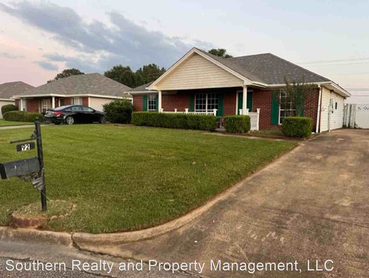 92 92 Witten Ct - Photo 2 of 13