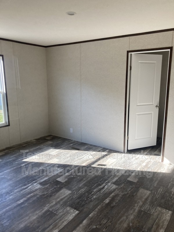 103 Hillsdale Estates Ln - Photo 2 of 11