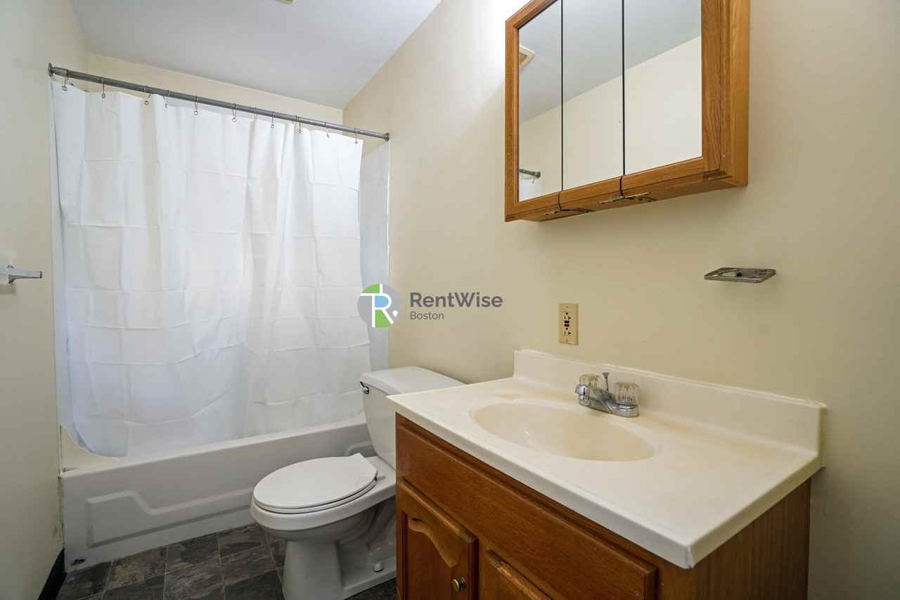 88 Gardner St - Photo 6 of 22