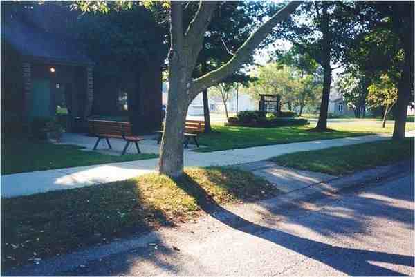 Wildwood Creek Manor - Photo 3 of 8