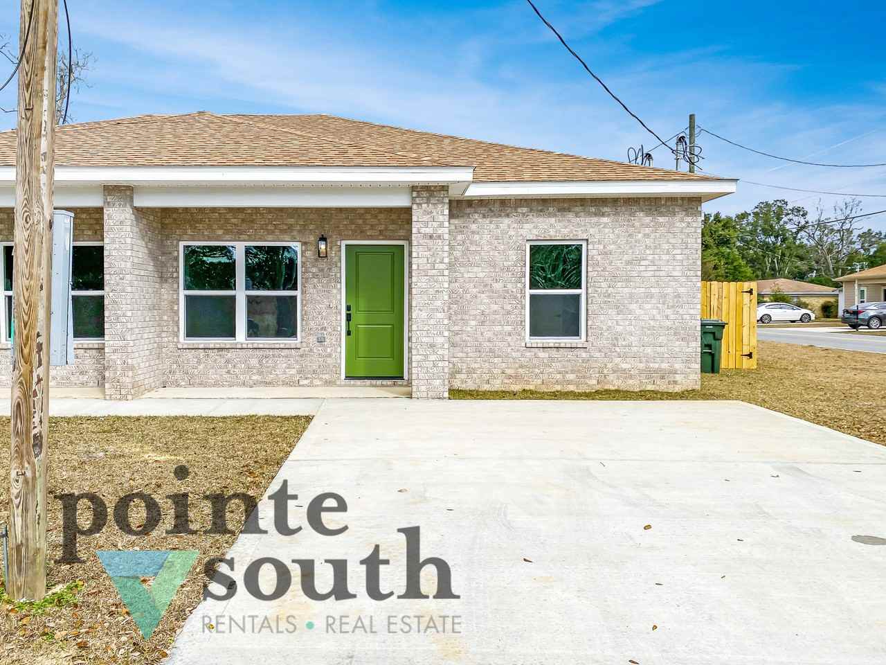 454 Hancock Ln #B - Photo 3 of 17