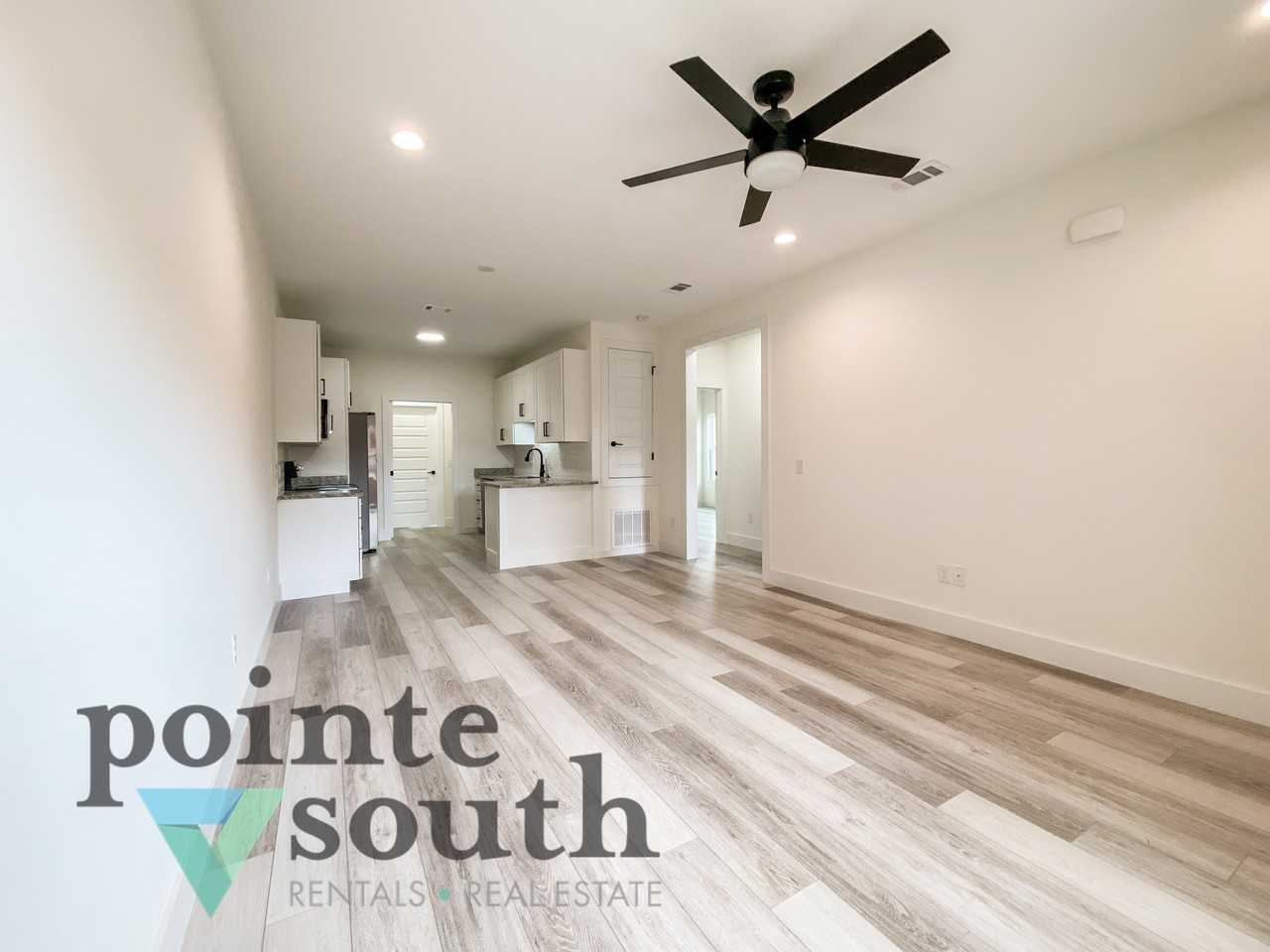 454 Hancock Ln #B - Photo 5 of 17