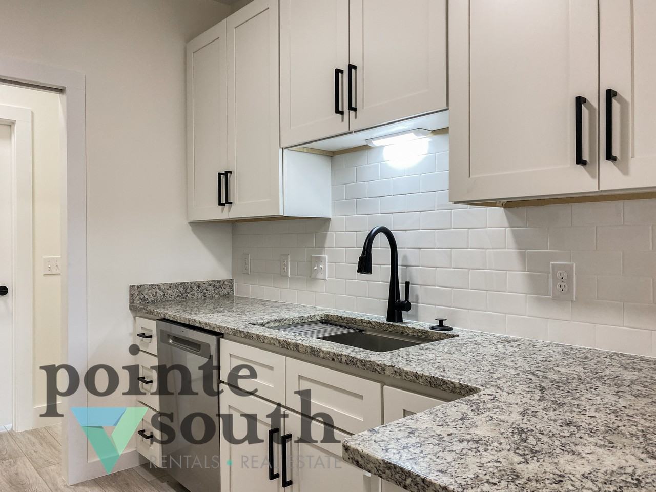 454 Hancock Ln #B - Photo 7 of 17