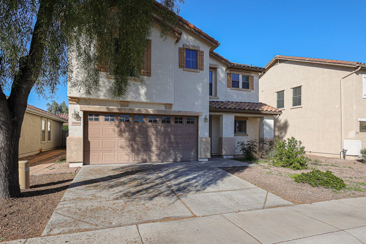 3668 E Orchid Ln - Photo 3 of 31