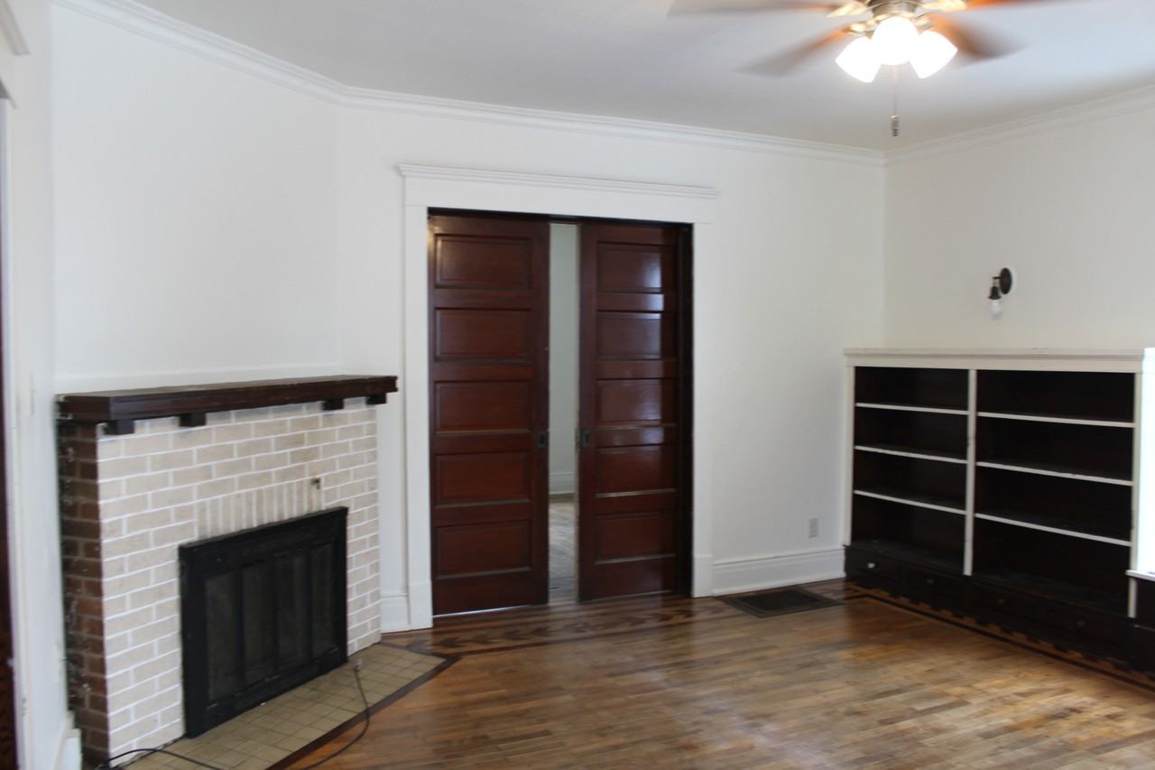 122 N Lawe St - Photo 2 of 17