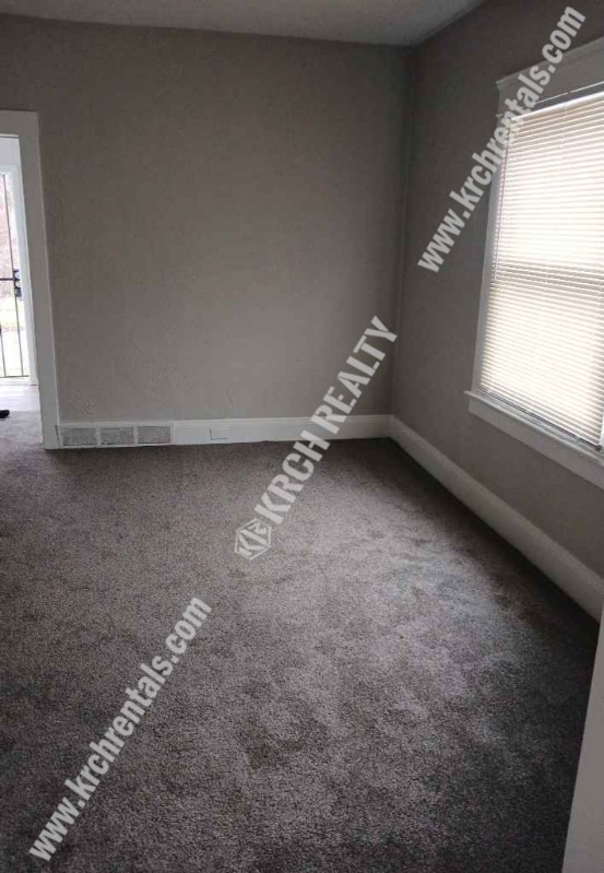3992 E 52Nd St - Photo 2 of 14