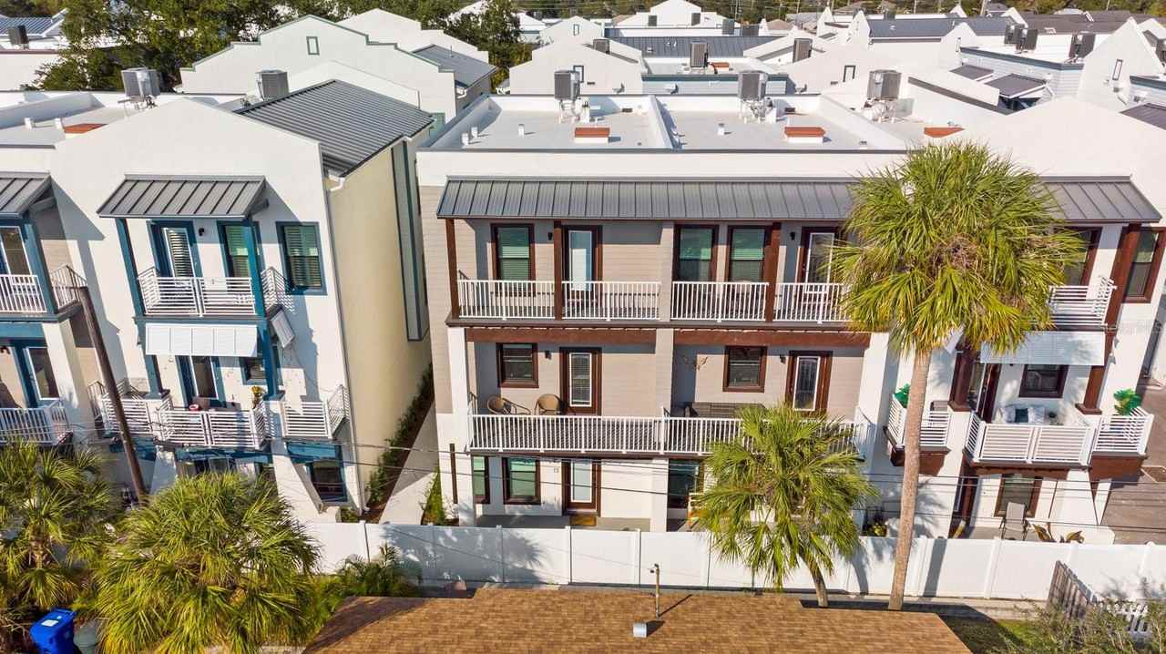 946 Highland Ave - Photo 3 of 38