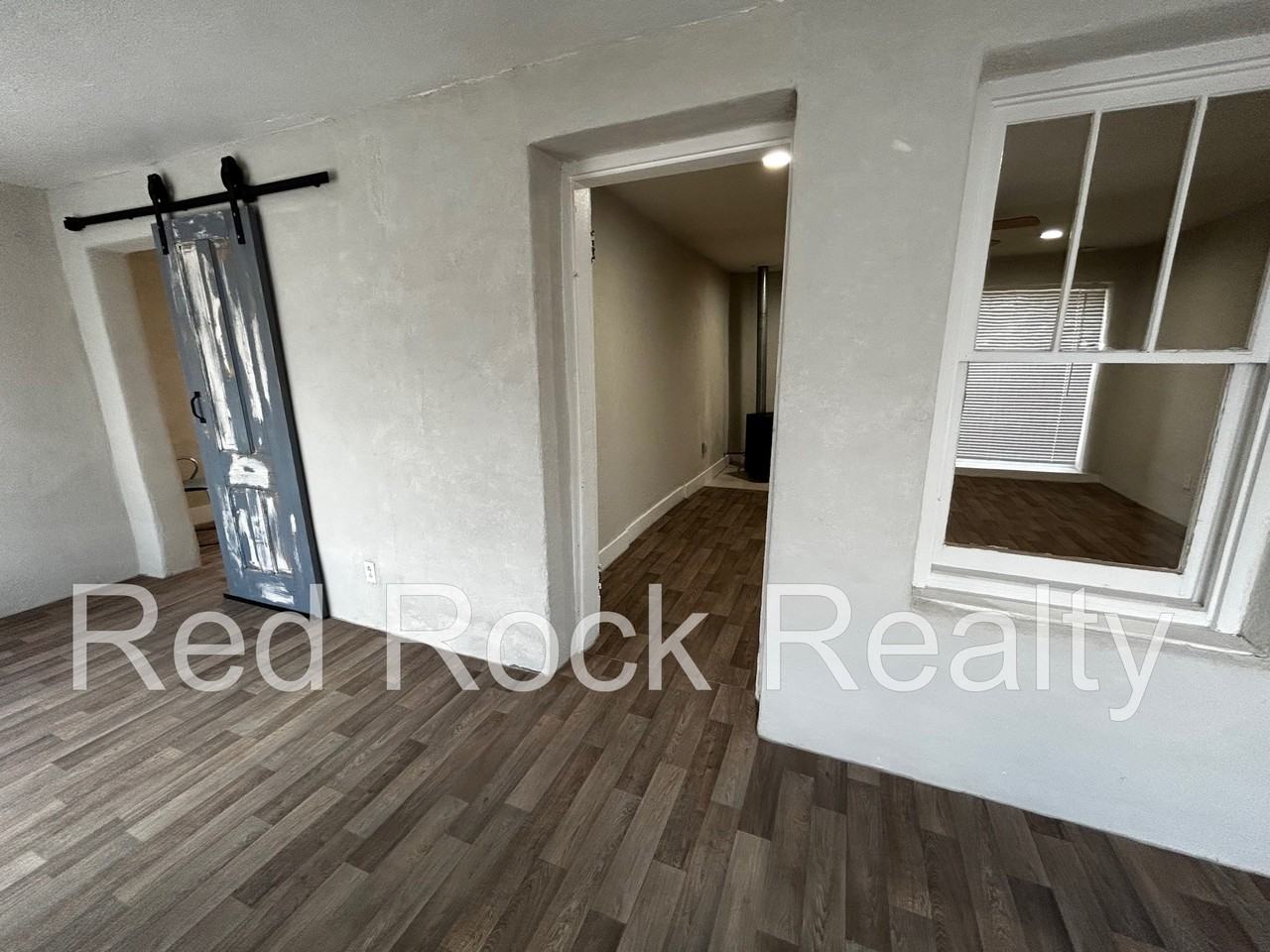 355 Atrisco Dr Sw - Photo 2 of 7