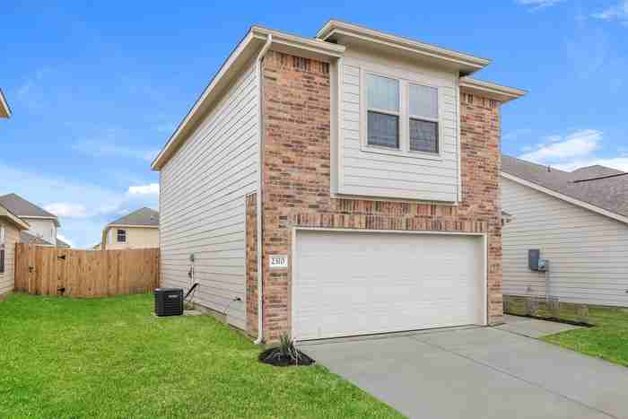 2310 Redlove Dr - Photo 2 of 10
