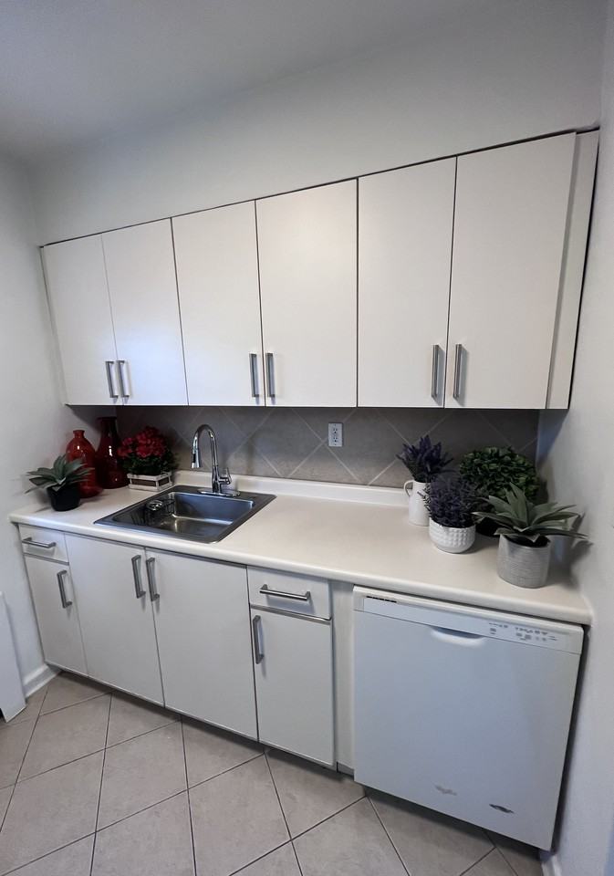 149 149 56 22nd Ave #2 - Photo 3 of 7