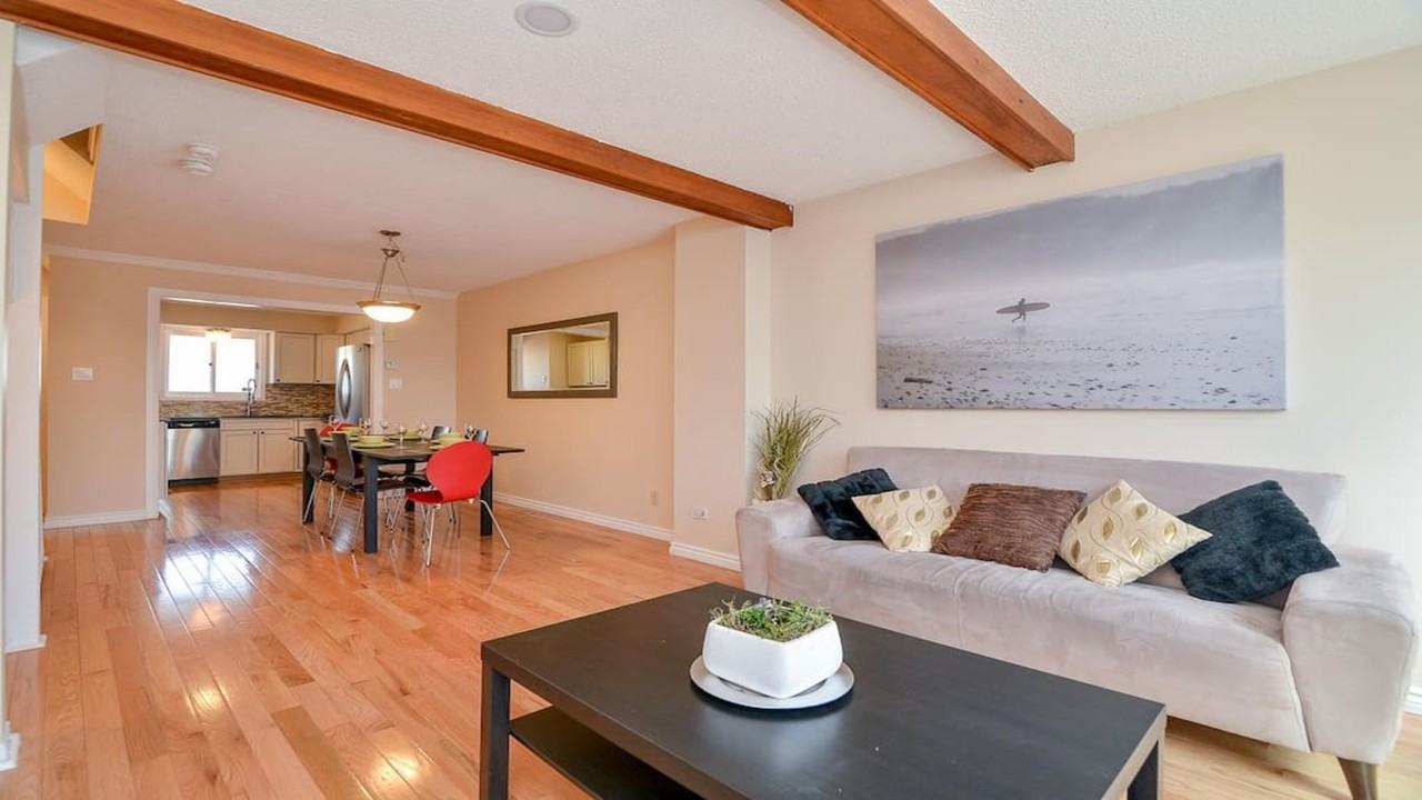 159 King Edward Avenue - Photo 2 of 26