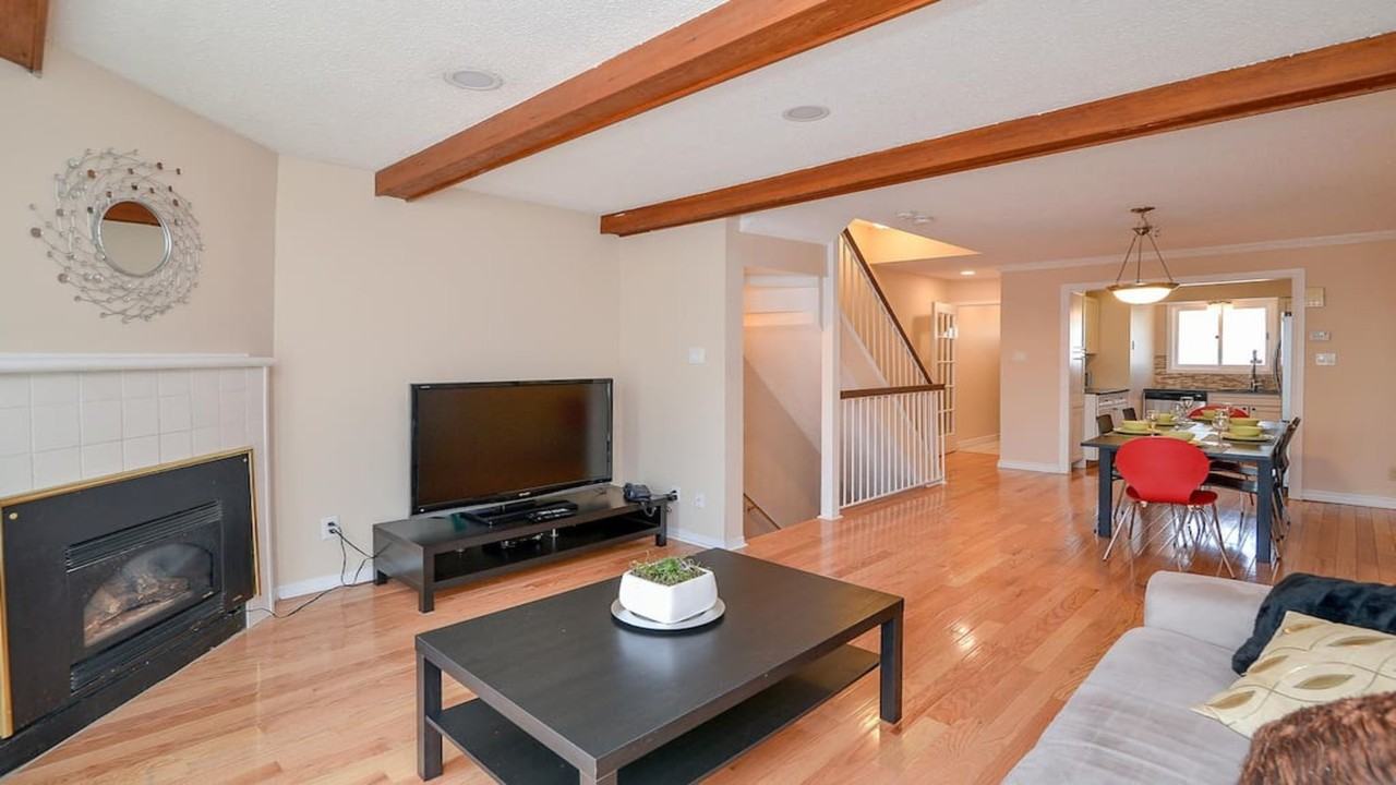 159 King Edward Avenue - Photo 3 of 26