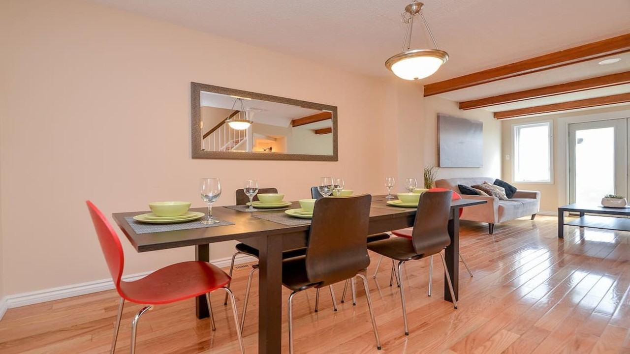 159 King Edward Avenue - Photo 5 of 26