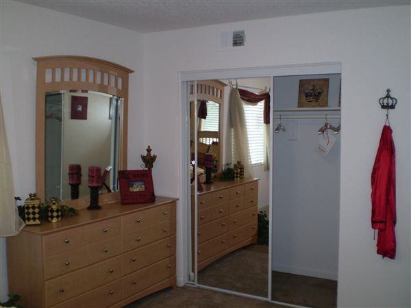 Governeour Manor - Photo 2 of 11