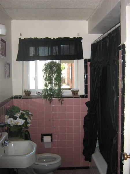 Huntington Manor - Photo 2 of 6