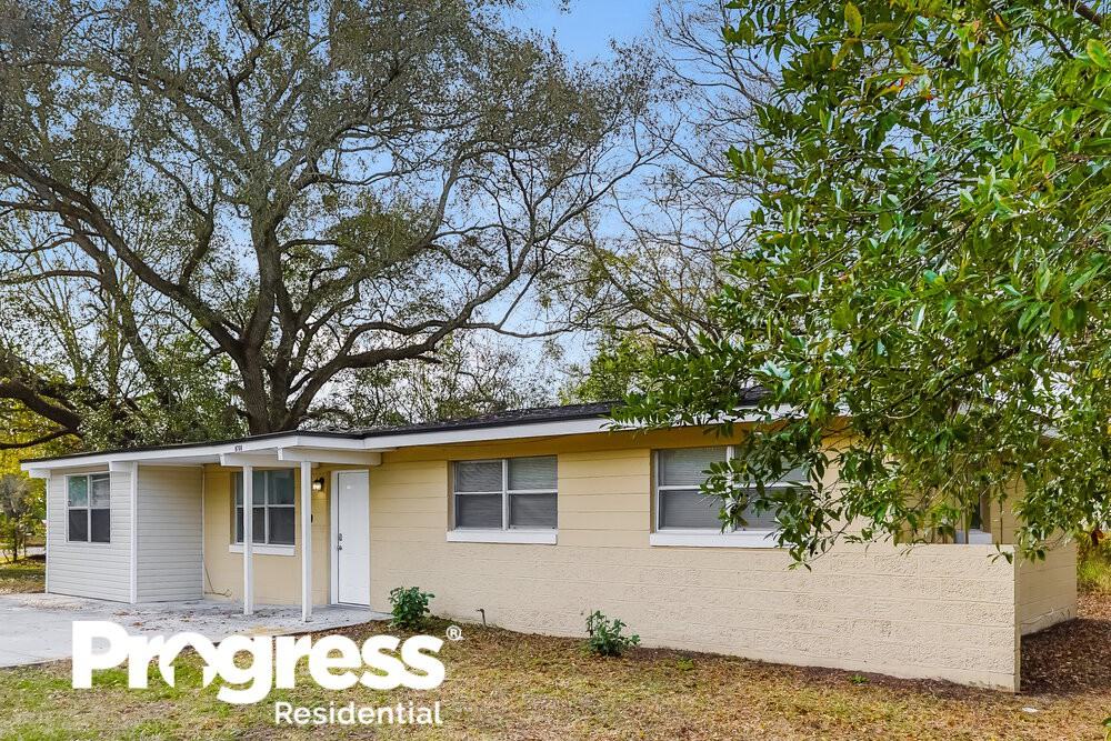 6706 Peter Rabbit Dr N - Photo 3 of 16