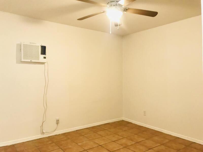 4512 Arlen Ave #B - Photo 4 of 7