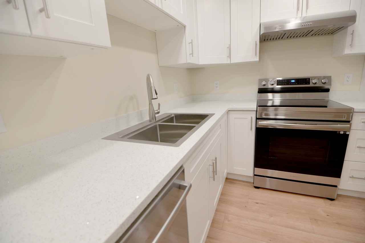 6197 Sherbrooke Street - Photo 2 of 18