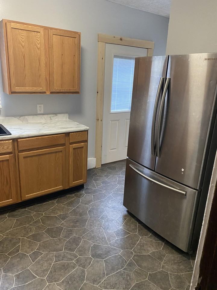 1004 Bedford Ave Sw #1 - Photo 2 of 9