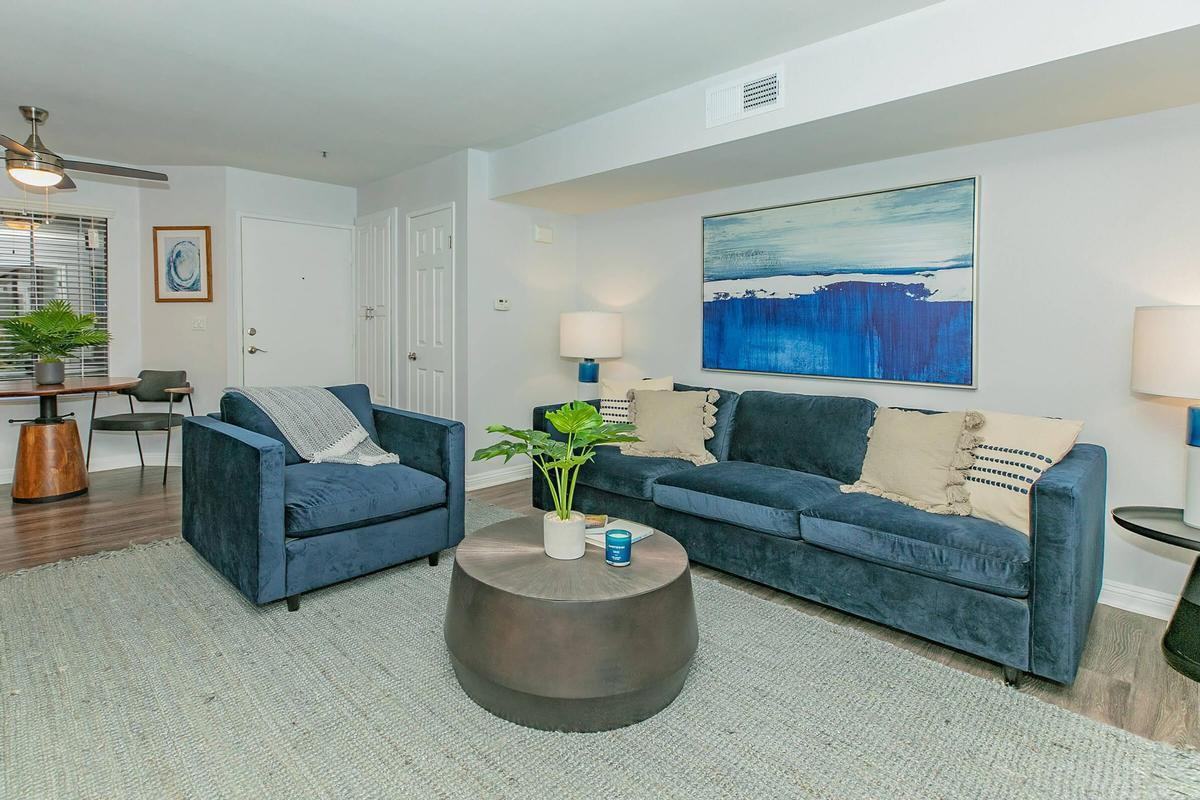 850 N Center Ave - Photo 7 of 50