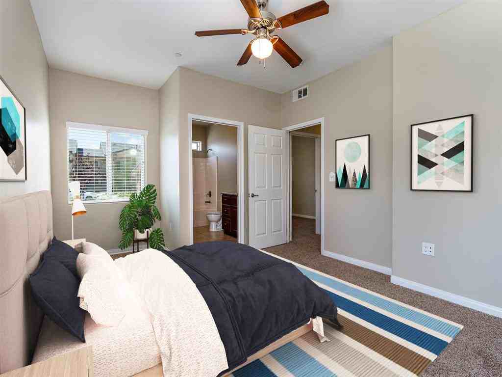 2600 Sablewood Dr - Photo 5 of 39