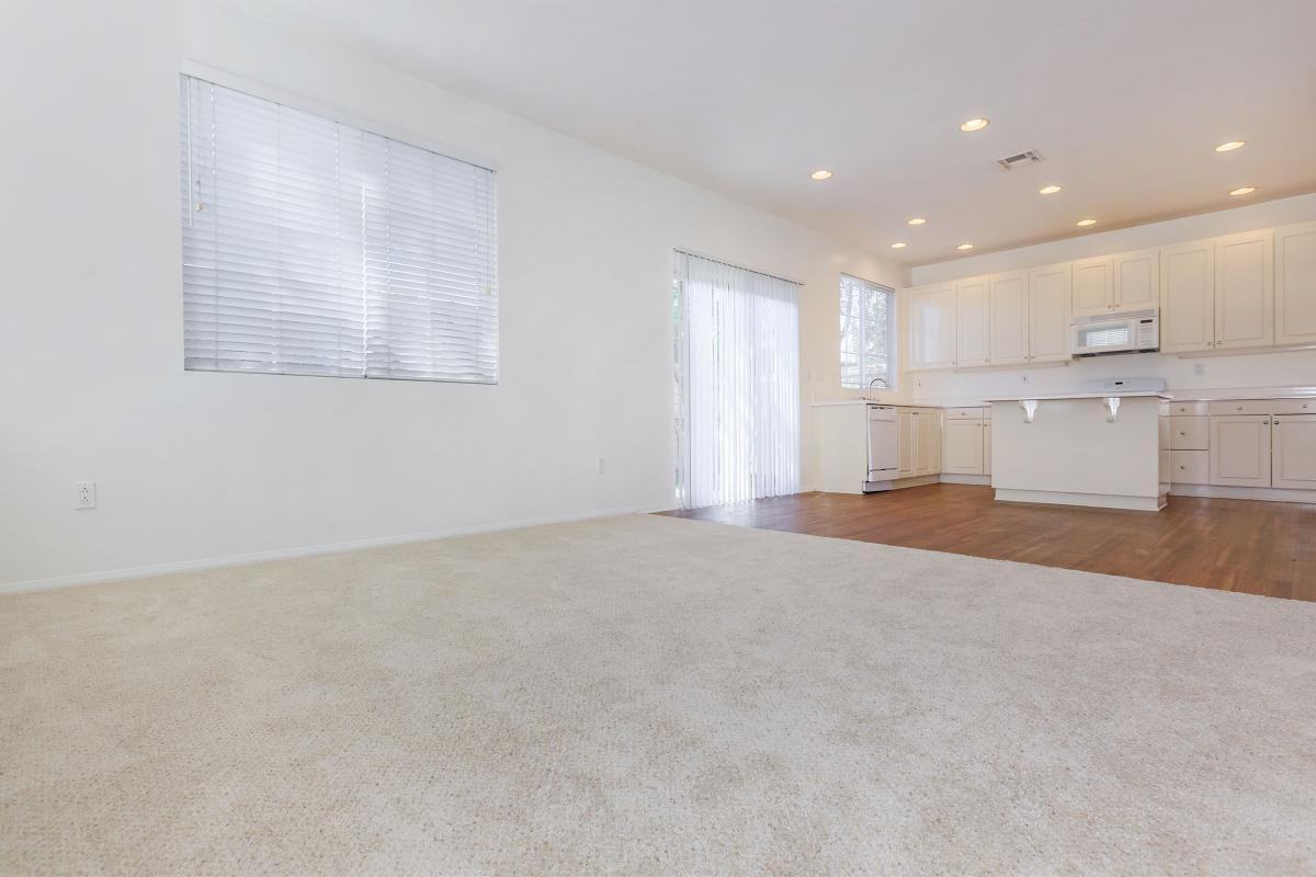 23855 Arroyo Park Dr - Photo 6 of 14